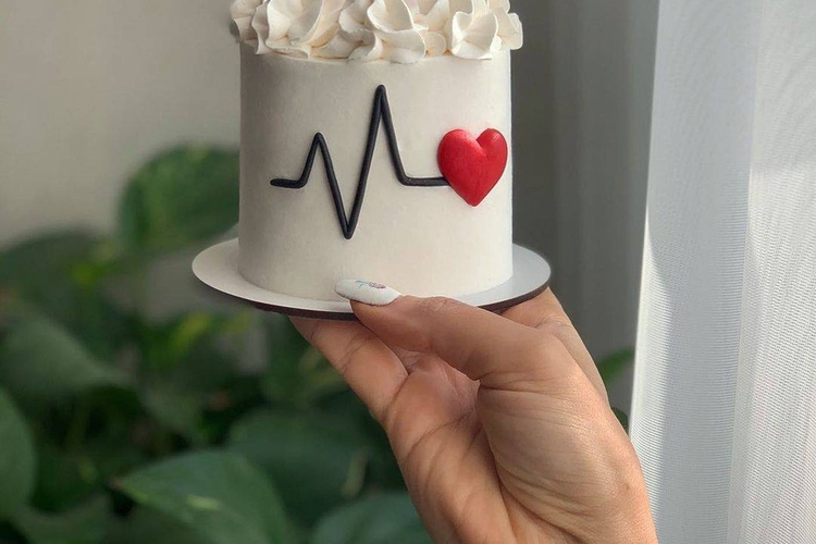 My Heartbeat - Tall Mini Cake