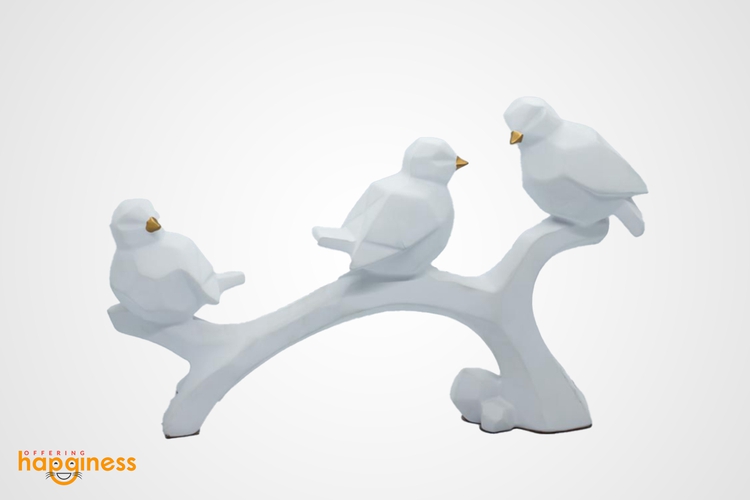 White Birds Show Piece