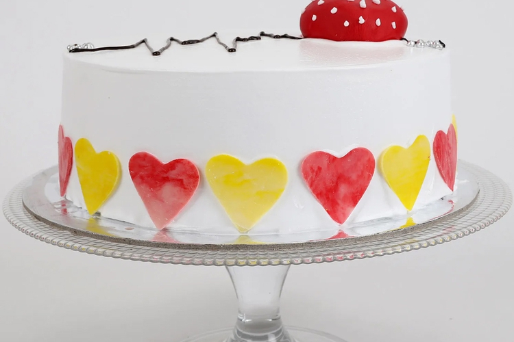 Heart Beat Vanilla Cake