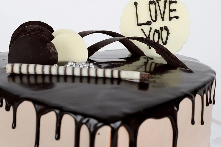 Heart-Shaped Cream Chocolate Cake