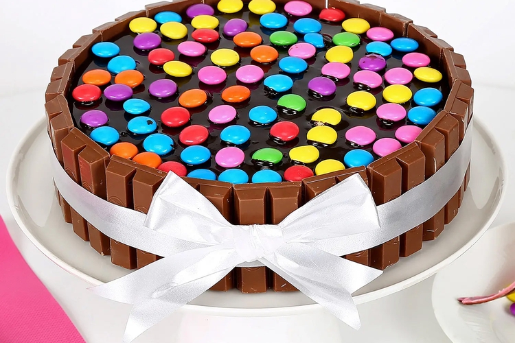 Kit Kat Cake