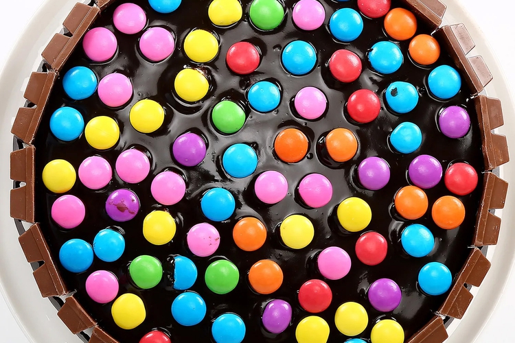 Kit Kat Cake