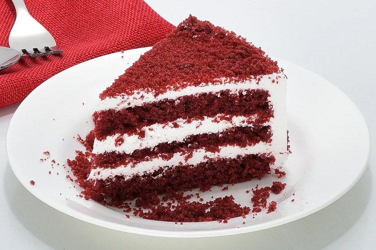 Red Velvet Fresh Cream Cake